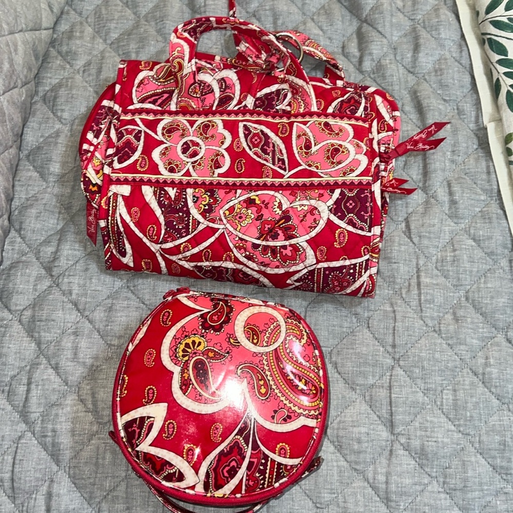 Vera Bradley retired red paisley hanging cosmetic bag and case